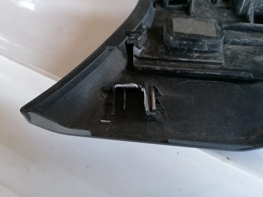 Bagāžnieka vaka uzlika priekš CITROEN C-CROSSER 2009 3 Bagāžnieka vaka uzlika priekš CITROEN C-CROSSER 2009