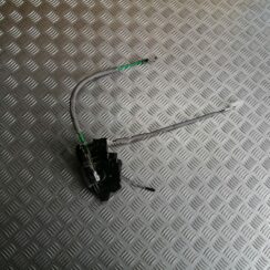 Aizmugurējo kreiso durvju slēdzene priekš BMW 320D E46 2004 TOURING