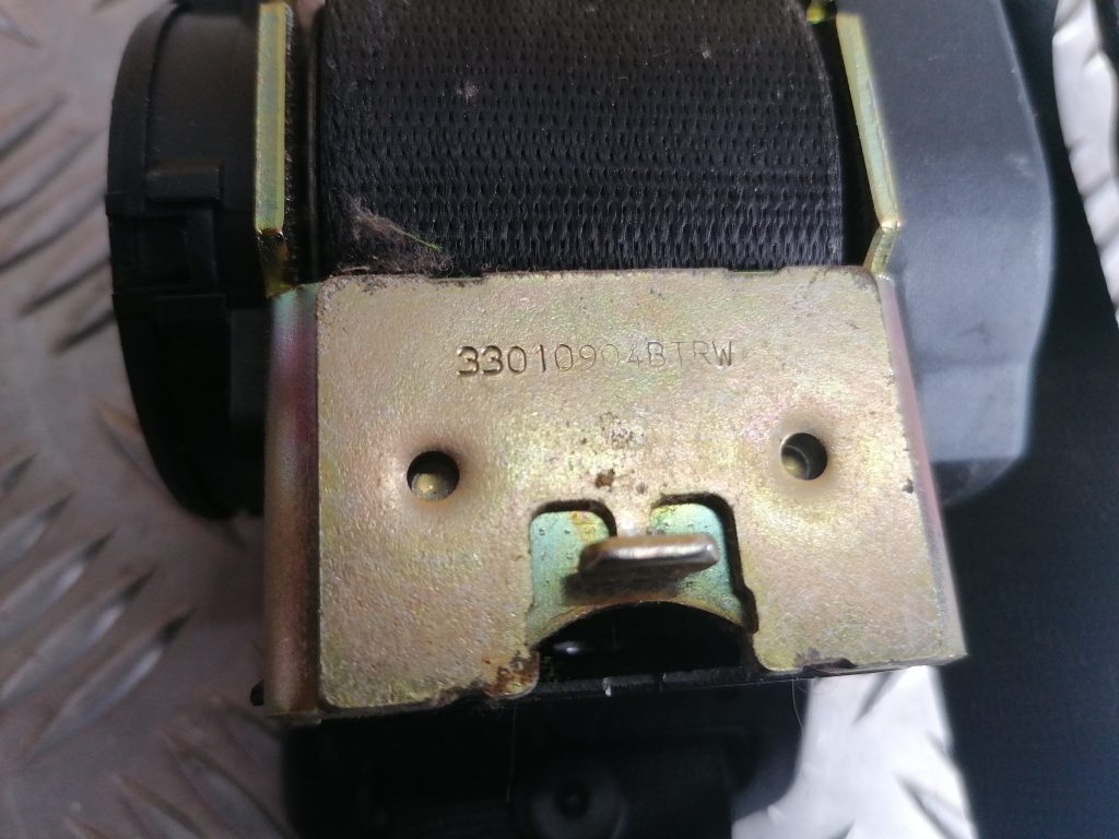 Aizmugurējā labā drošības josta priekš BMW 320D E46 2004 TOURING 3 Aizmugurējā labā drošības josta priekš BMW 320D E46 2004 TOURING