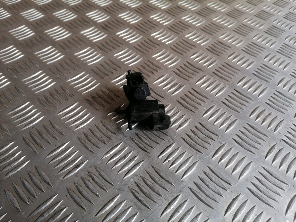 Solenoīda vakuuma vārsts priekš BMW 320D E46 2004 TOURING 2 Solenoīda vakuuma vārsts priekš BMW 320D E46 2004 TOURING