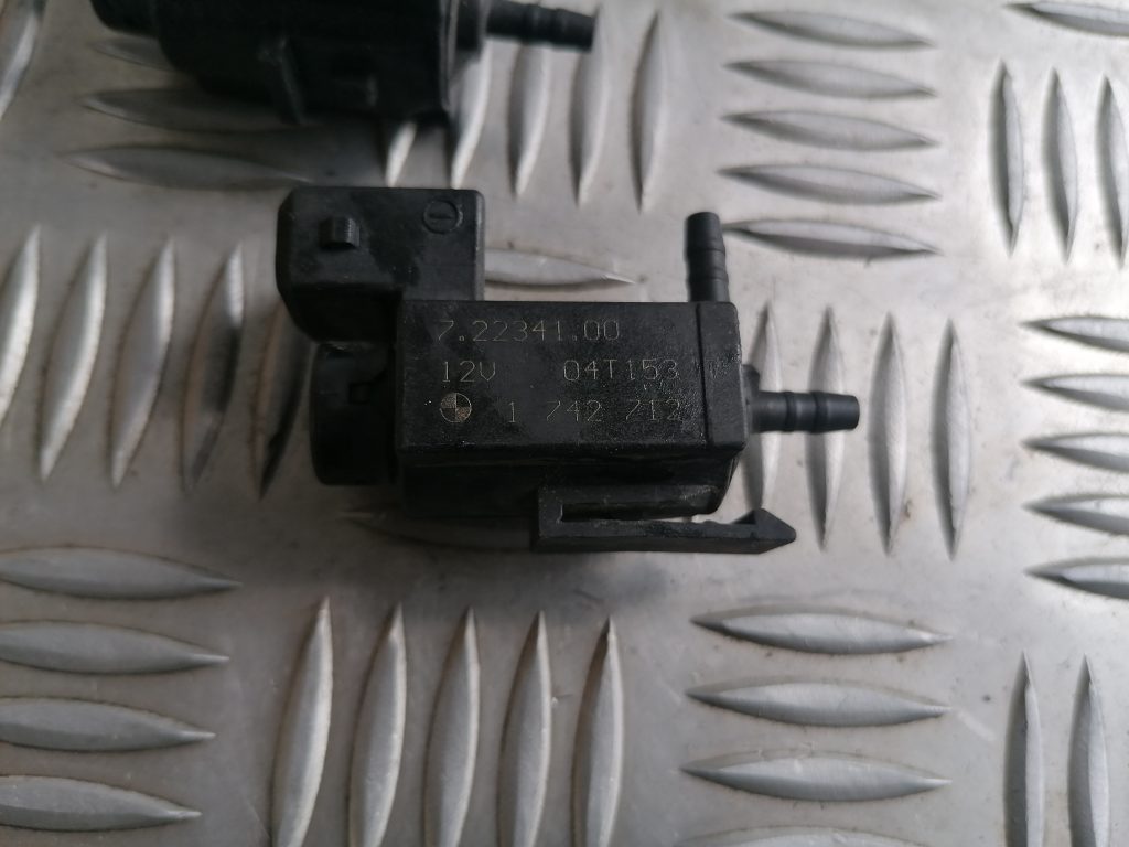Solenoīda vakuuma vārsts priekš BMW 320D E46 2004 TOURING 5 Solenoīda vakuuma vārsts priekš BMW 320D E46 2004 TOURING