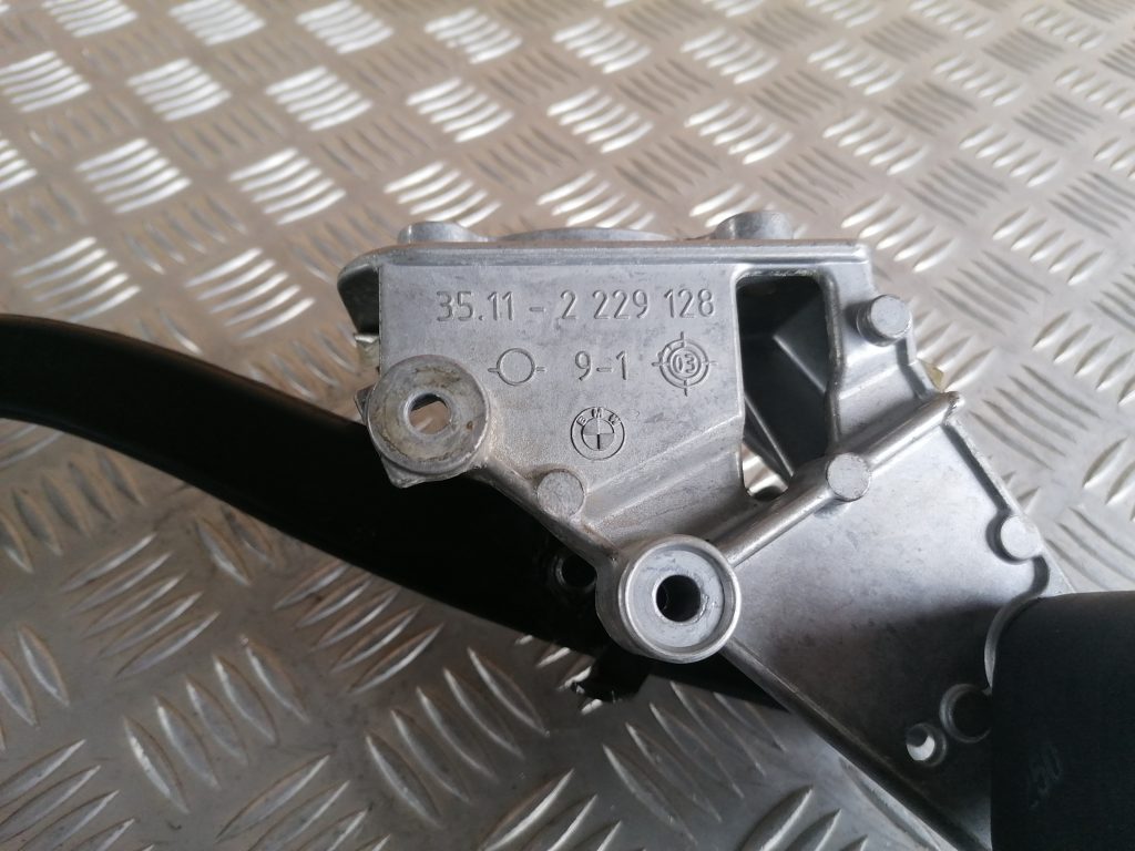 Pedāļu bloks priekš BMW 320D E46 2004 TOURING 4 Pedāļu bloks priekš BMW 320D E46 2004 TOURING