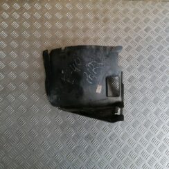 Priekšējais dubļusargs priekš BMW 320D E46 2004 TOURING