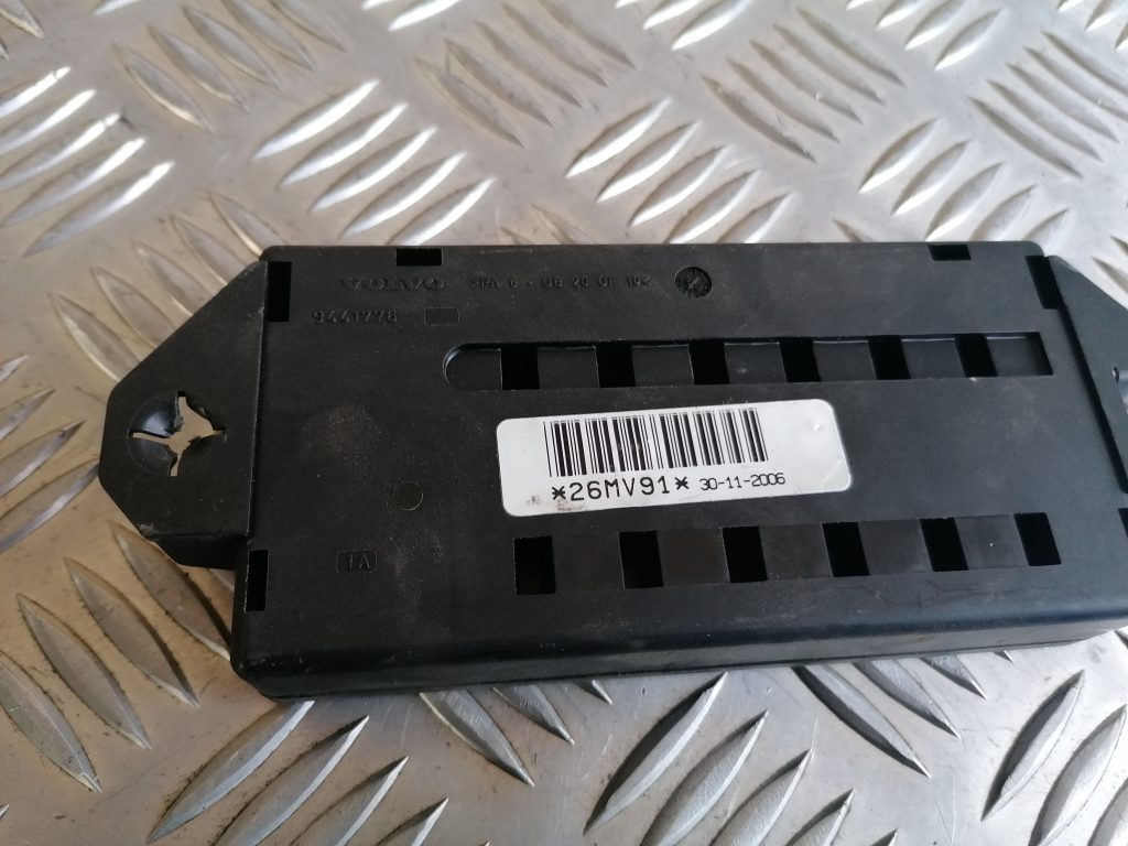 Drošinātāju relejas kaste priekš VOLVO XC70 2007