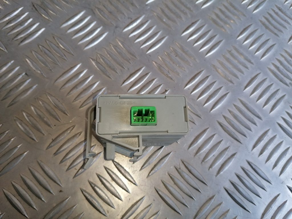 Signalizācijas vadības bloks priekš VOLVO XC70 2007