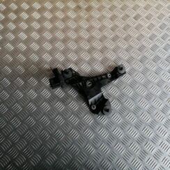 Gaisa filtra korpusa kronšteins priekš VOLVO XC70 2007