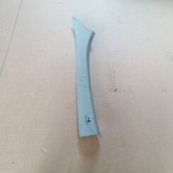 Priekšējas salona statnes apdare priekš OPEL ASTRA H 2005