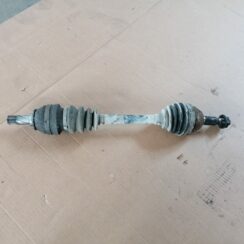 Pusass priekšējā kreisā priekš OPEL ASTRA H 2005