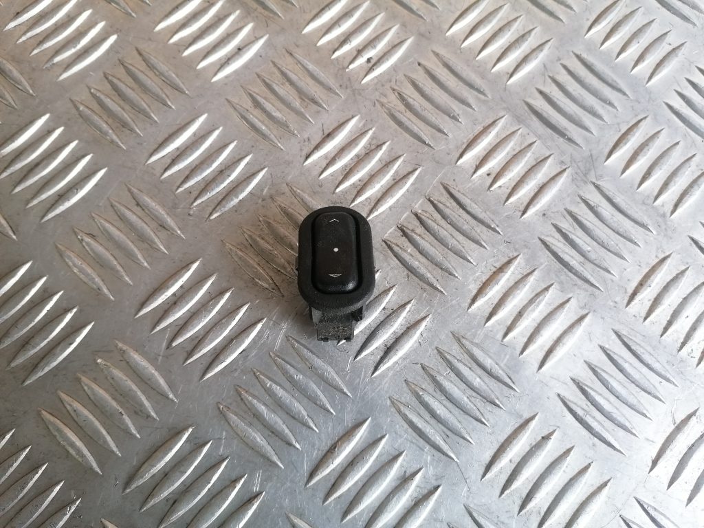 Stikla pacelšanas poga priekš OPEL ZAFIRA 2004