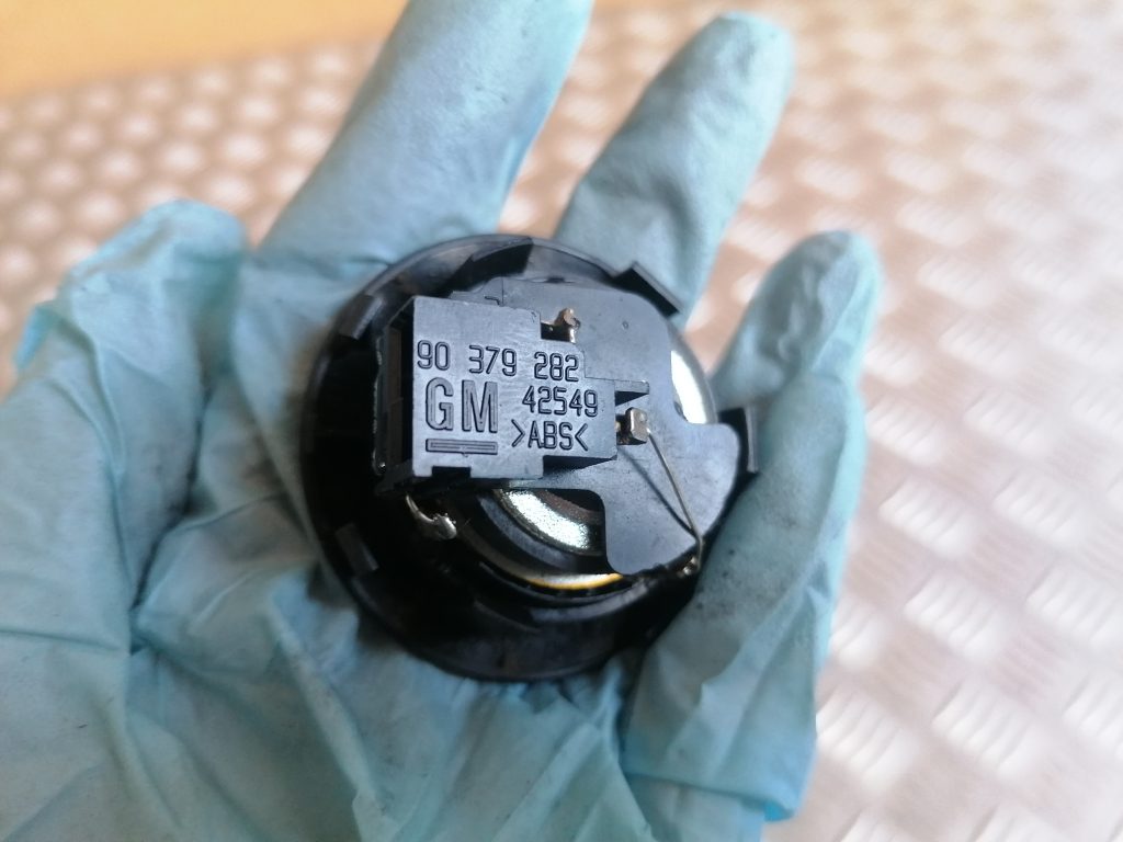 Durvju skaļrunis, augšā priekš OPEL ZAFIRA 2004 3 Durvju skaļrunis, augšā priekš OPEL ZAFIRA 2004