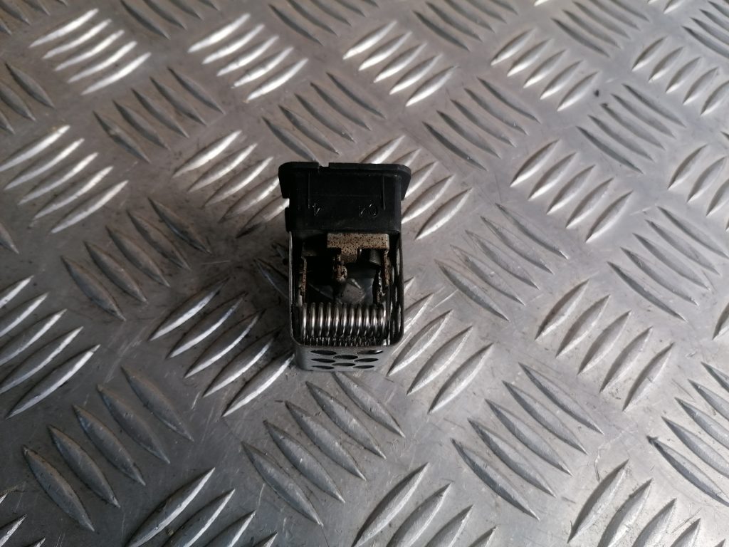 Salona ventilatora rezistors priekš OPEL ZAFIRA 2004 2 Salona ventilatora rezistors priekš OPEL ZAFIRA 2004