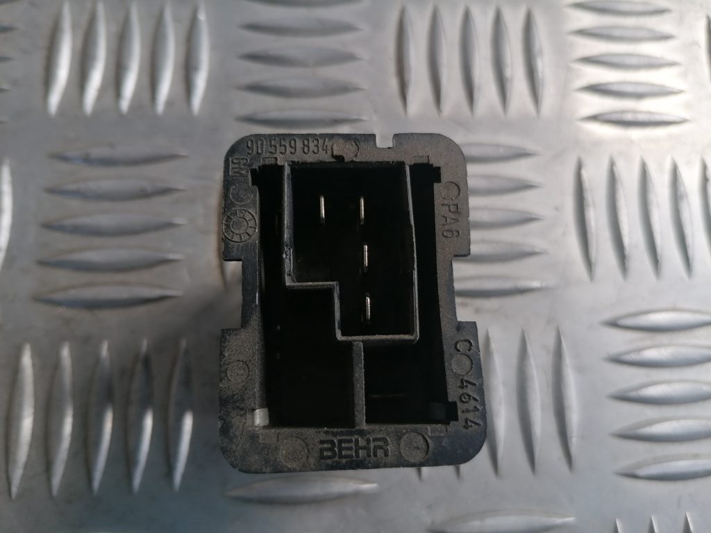 Salona ventilatora rezistors priekš OPEL ZAFIRA 2004 3 Salona ventilatora rezistors priekš OPEL ZAFIRA 2004