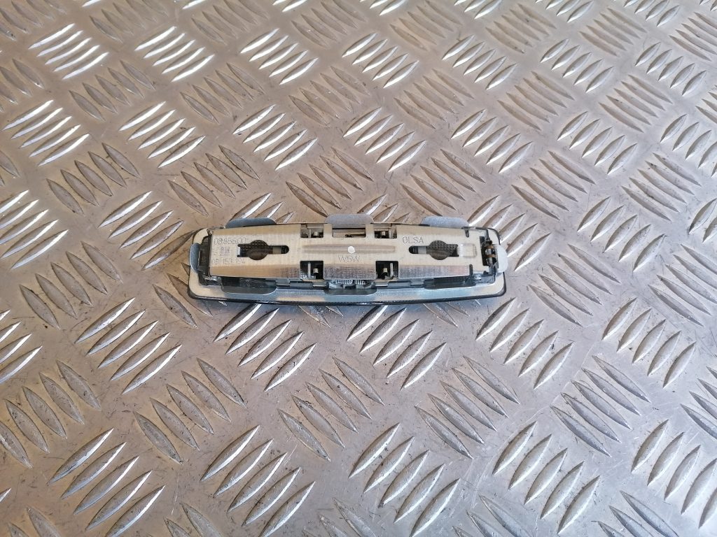 Aizmugurējo sēdvietu apgaismojums priekš OPEL ZAFIRA 2004