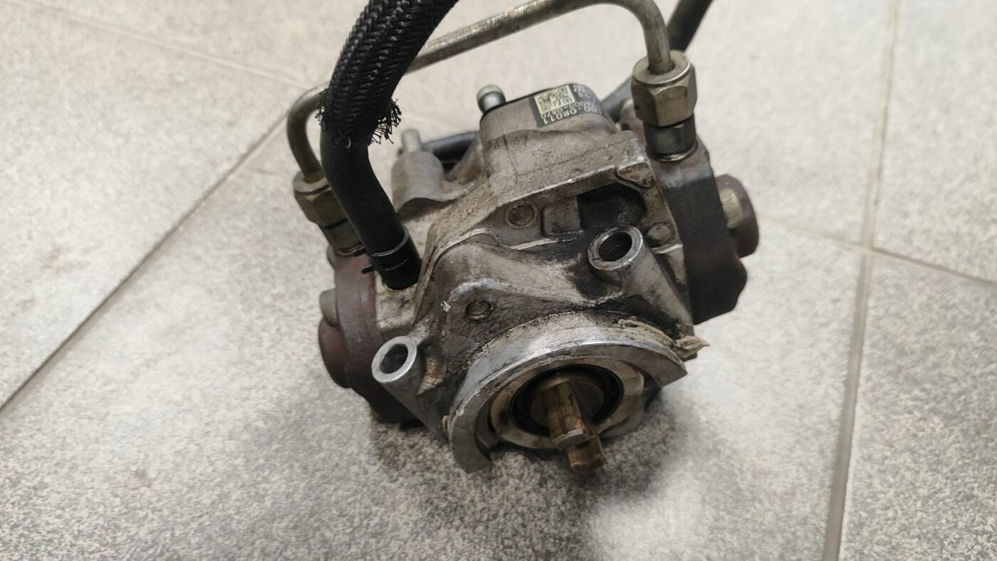 Augstspiediena degvielas sūknis priekš TOYOTA AVENSIS 2008