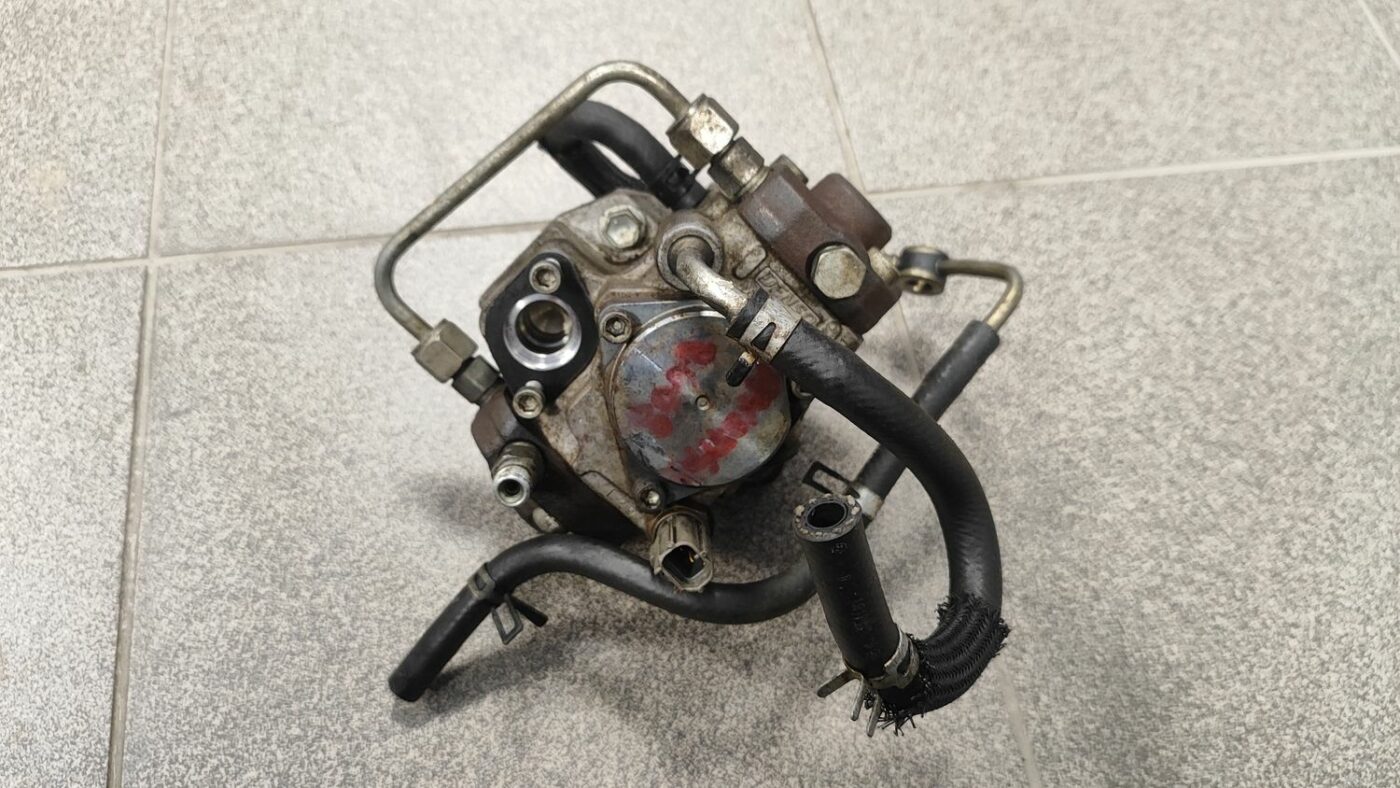 Augstspiediena degvielas sūknis priekš TOYOTA AVENSIS 2008