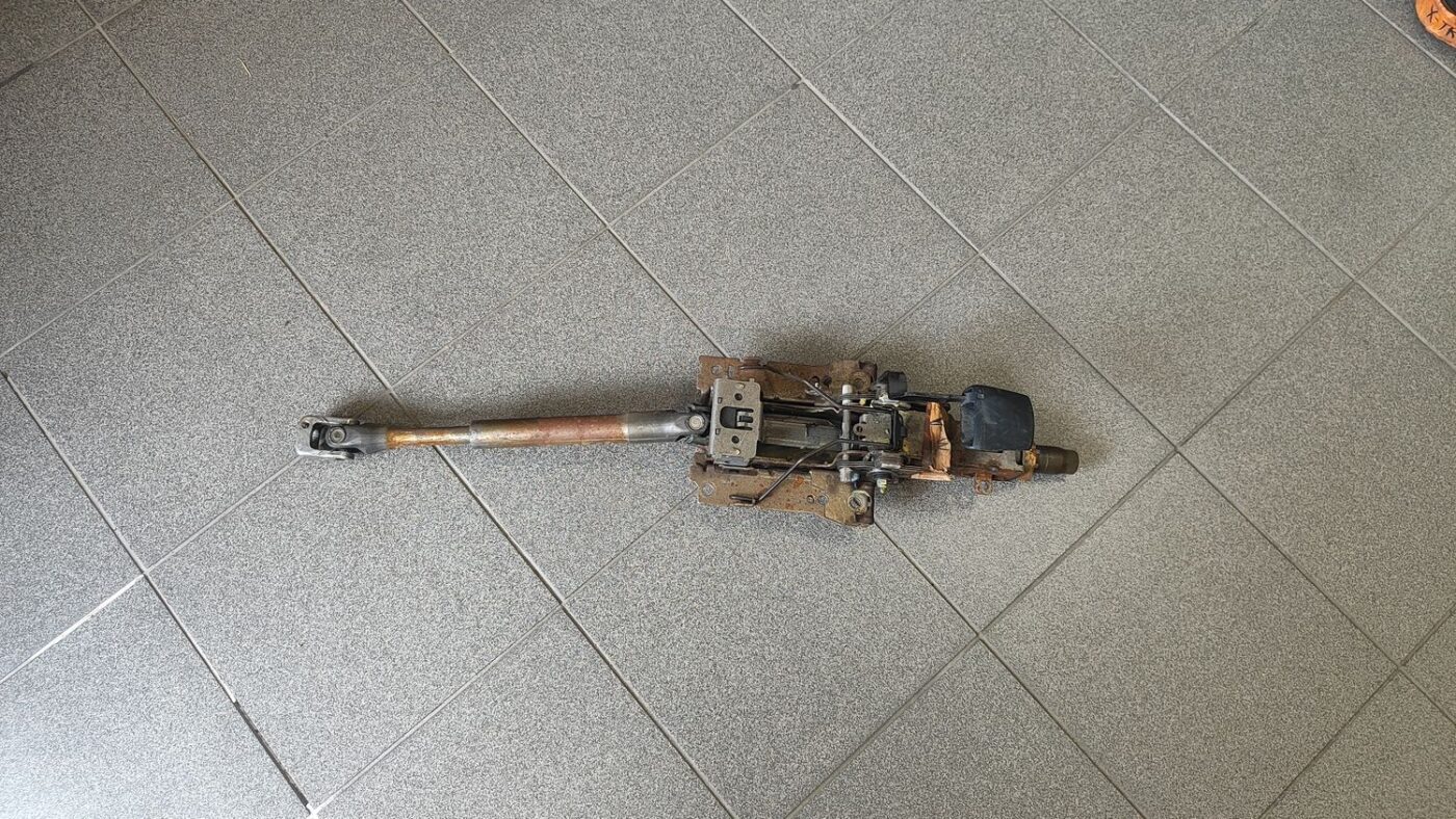 Stūres statne priekš VW TOURAN 2005 1 Stūres statne priekš VW TOURAN 2005