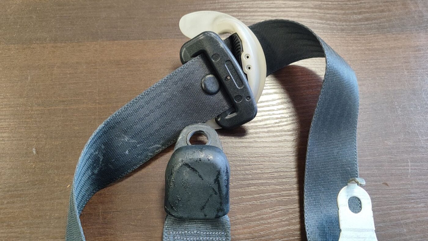 Priekšējā labā drošības josta priekš SUBARU LEGACY 2011 7 Priekšējā labā drošības josta priekš SUBARU LEGACY 2011