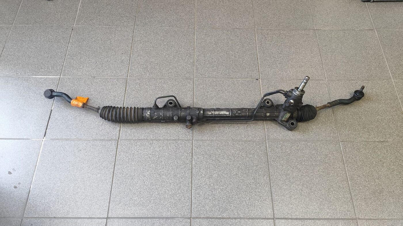 Stūres mehānisms priekš MAZDA 6 2006 1 Stūres mehānisms priekš MAZDA 6 2006