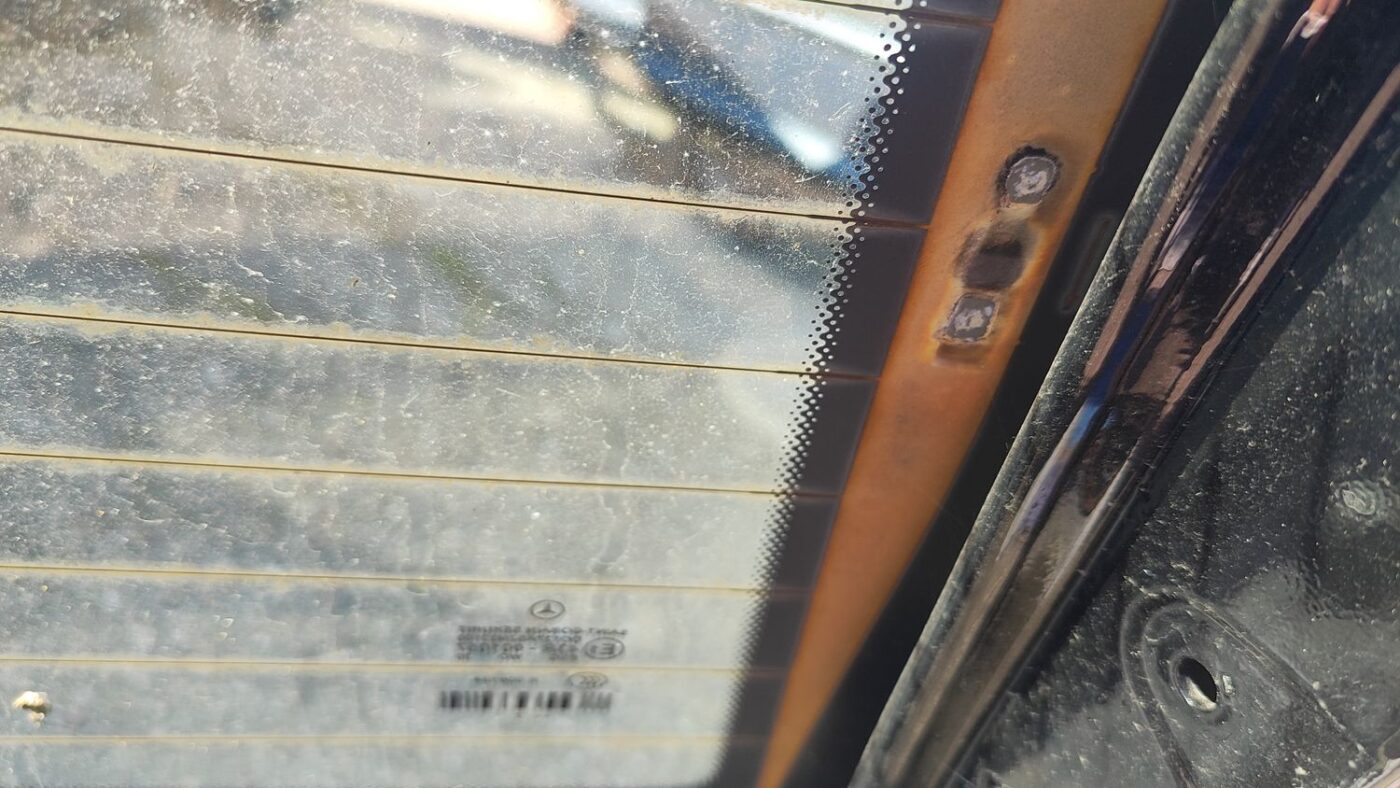 Aizmugures stikls priekš MERCEDES BENZ E250 W212 2014