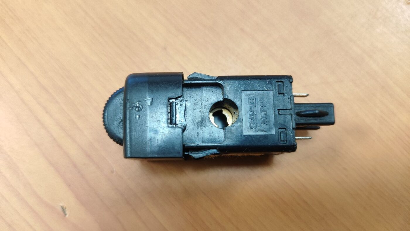 Lukturu augstuma regulēšanas poga priekš SAAB 9-5 1999 4 Lukturu augstuma regulēšanas poga priekš SAAB 9-5 1999