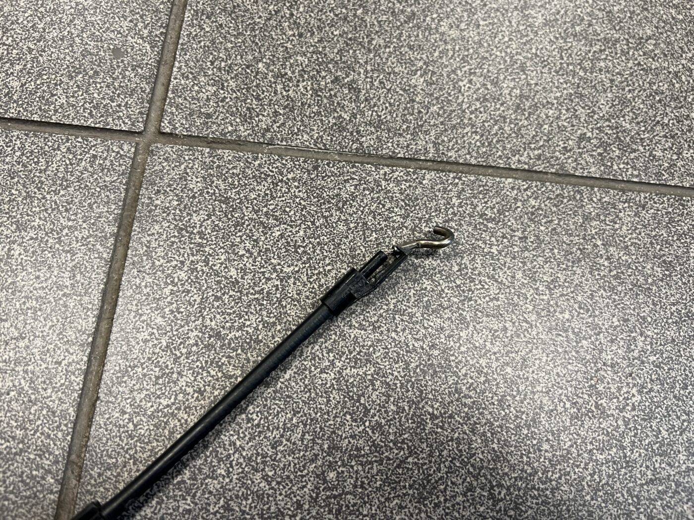 Aizmugurējo kreiso durvju slēdzene priekš VW TOURAN 2005 4 Aizmugurējo kreiso durvju slēdzene priekš VW TOURAN 2005