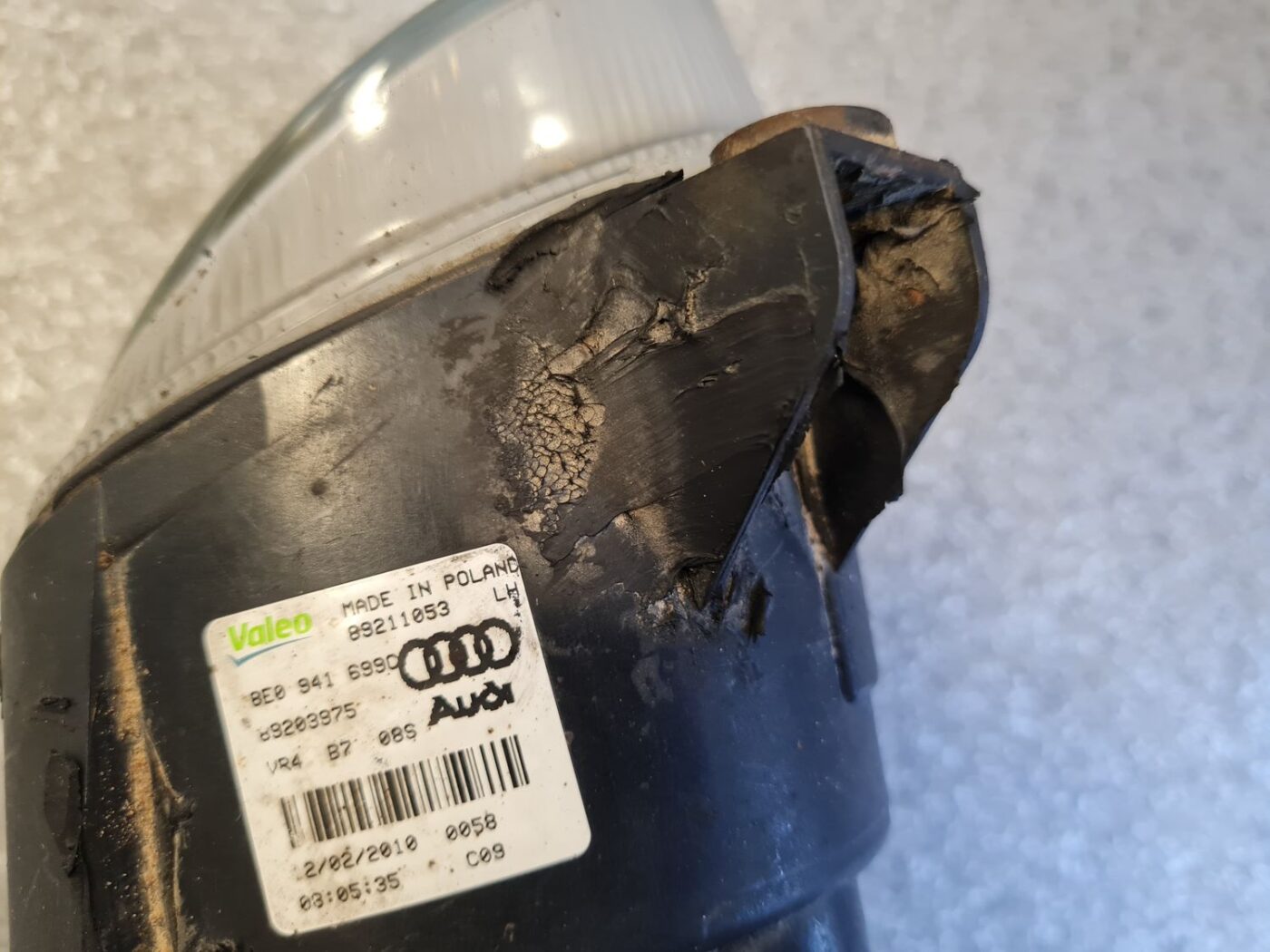 Miglas lukturis priekšā pa kreisi priekš AUDI A4 2008 AVANT 7 Miglas lukturis priekšā pa kreisi priekš AUDI A4 2008 AVANT