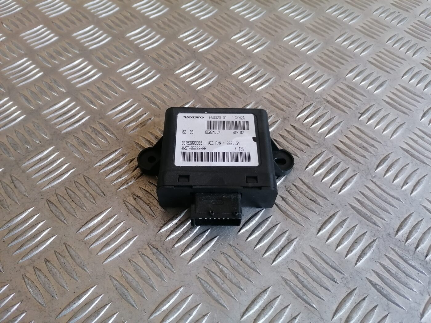 Kvēpu filtra vadības bloks priekš VOLVO C30 2008 SILVER 1 Kvēpu filtra vadības bloks priekš VOLVO C30 2008 SILVER