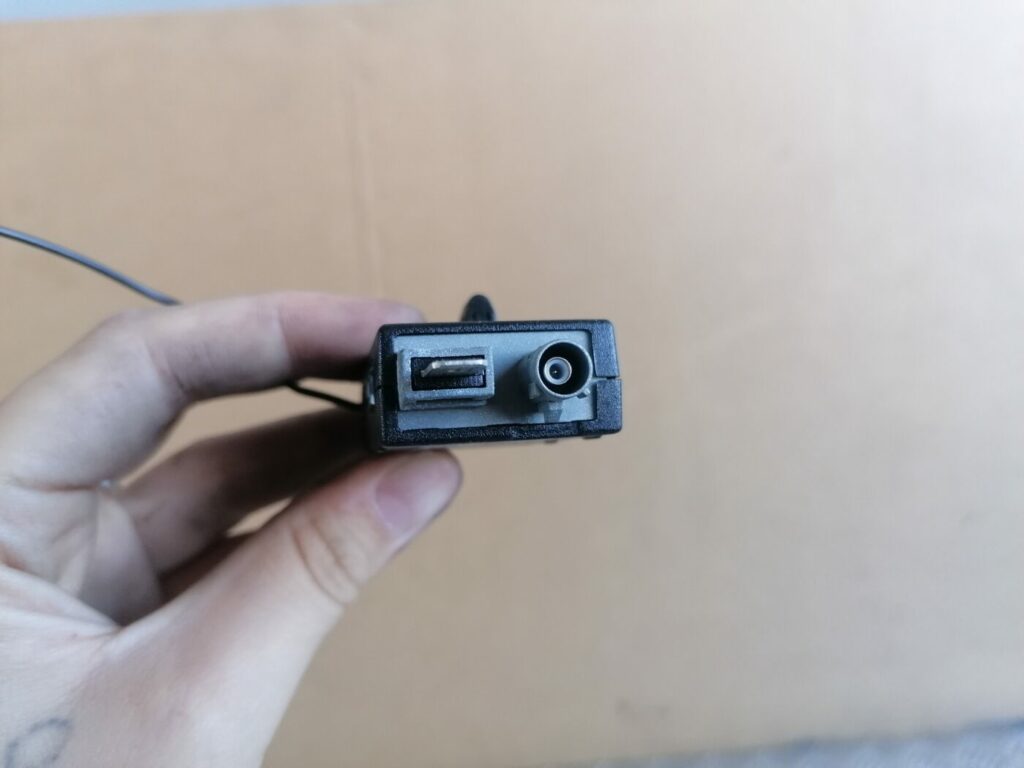 Antenas pastiprinātāja bloks priekš VOLVO C30 2008 SILVER