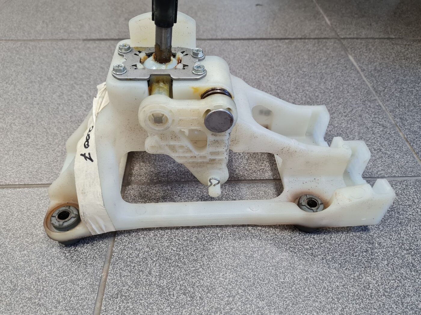 Ātrumu pārslēgšanas slēdzis priekš KIA CEED 2007