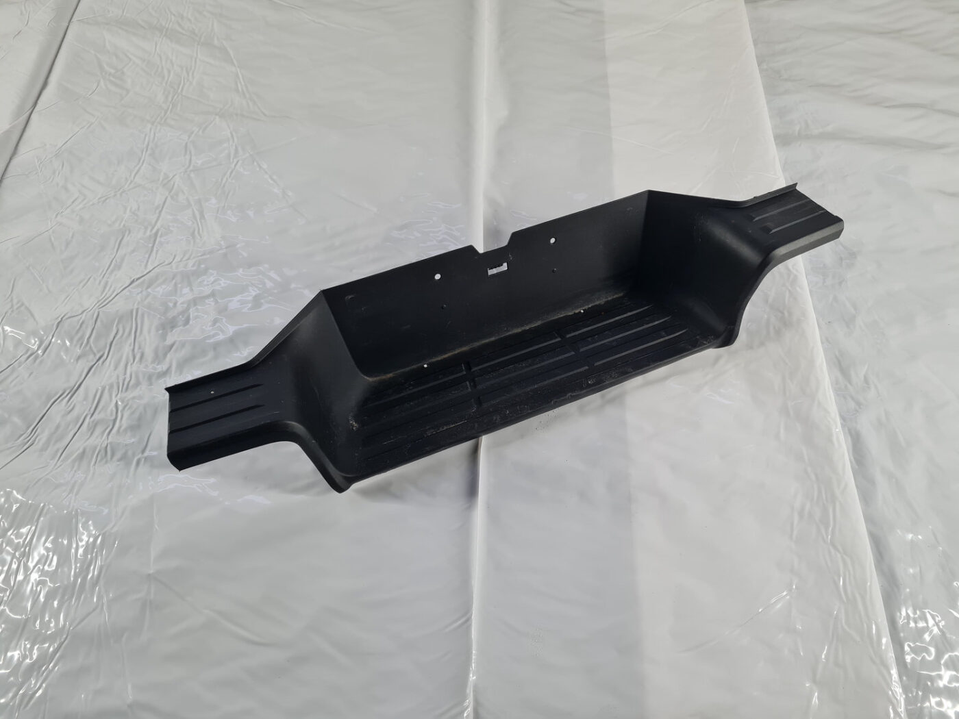 Aizmugurēja bufera uzlika priekš Toyota Hilux 2016- 521590K300 1 Aizmugurēja bufera uzlika priekš Toyota Hilux 2016- 521590K300