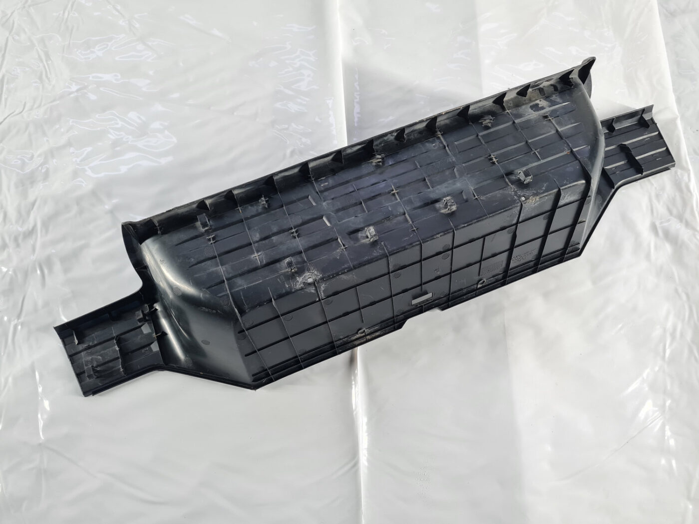 Aizmugurēja bufera uzlika priekš Toyota Hilux 2016- 521590K300 10 Aizmugurēja bufera uzlika priekš Toyota Hilux 2016- 521590K300