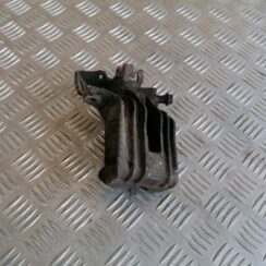 Aizmugurējais labais suports priekš VW GOLF IV 1999