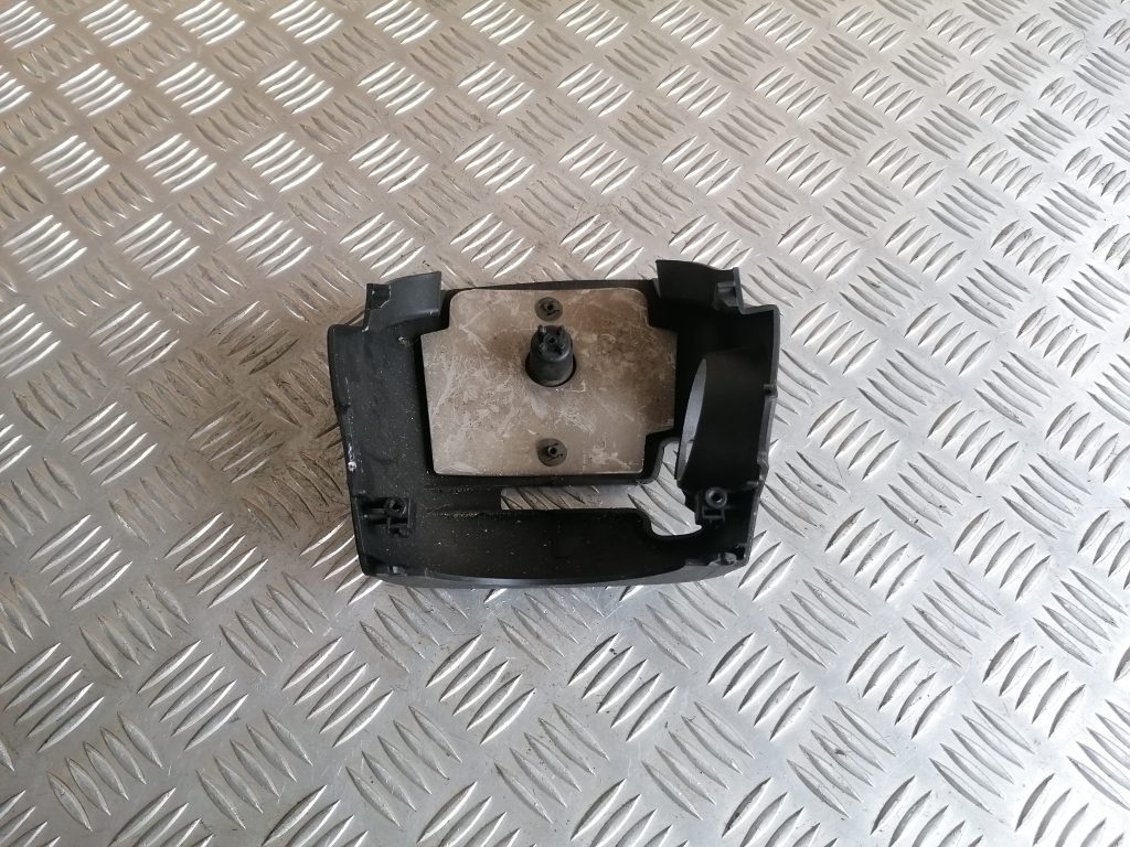 Stūres statnes putekļu aizsargs (salonā) priekš OPEL ASTRA 2002 4 Stūres statnes putekļu aizsargs (salonā) priekš OPEL ASTRA 2002