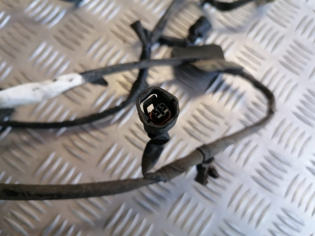 Pārkošanas devēju vads priekš CITROEN C-CROSSER 2009