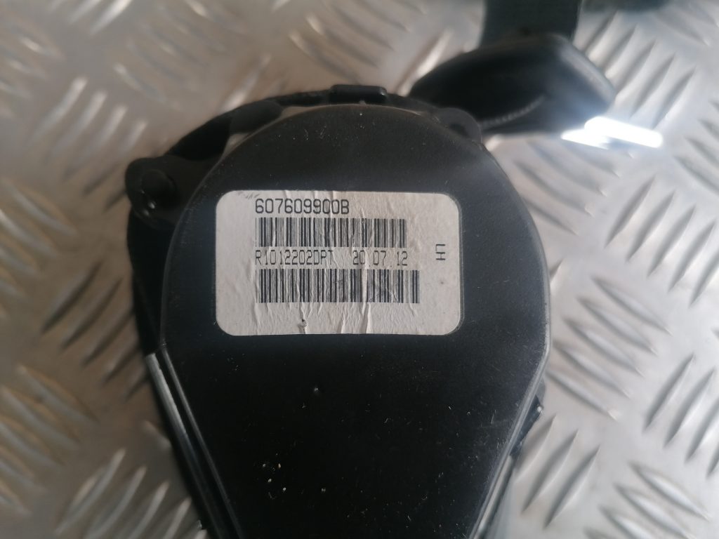 Aizmugurējā kreisa drošības josta priekš VW GOLF VARIANT 2012