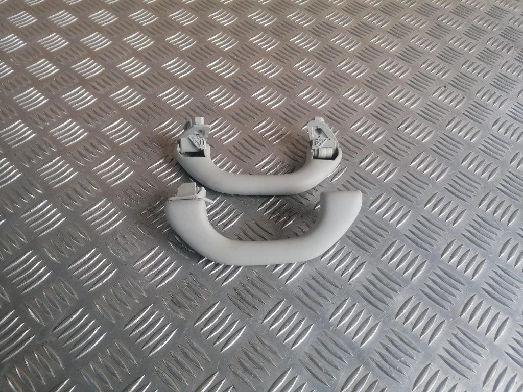 Salona rokturis griestos priekš VW GOLF VARIANT 2012 1 Salona rokturis griestos priekš VW GOLF VARIANT 2012