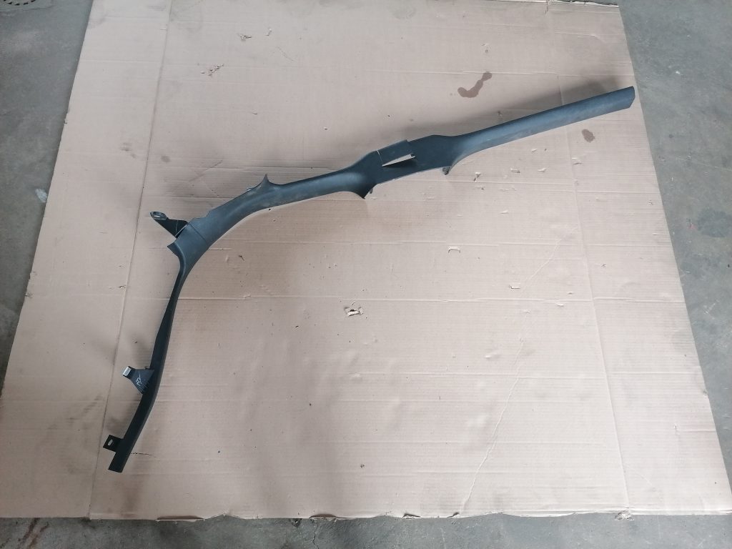 Sliekšņa aizmugurēja laba uzlika (salonā) priekš VW GOLF VARIANT 2012 1 Sliekšņa aizmugurēja laba uzlika (salonā) priekš VW GOLF VARIANT 2012