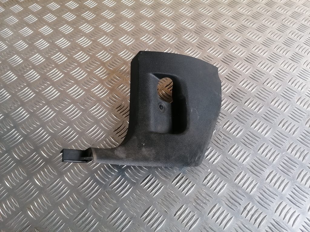 Sliekšņa priekšēja kreisa uzlika (salonā) priekš VW GOLF VARIANT 2012