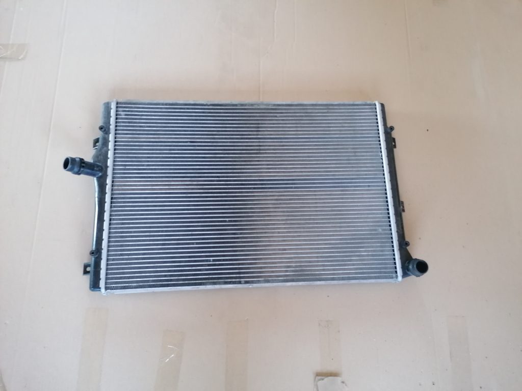 Dzesēšanas radiators priekš VW GOLF VARIANT 2012