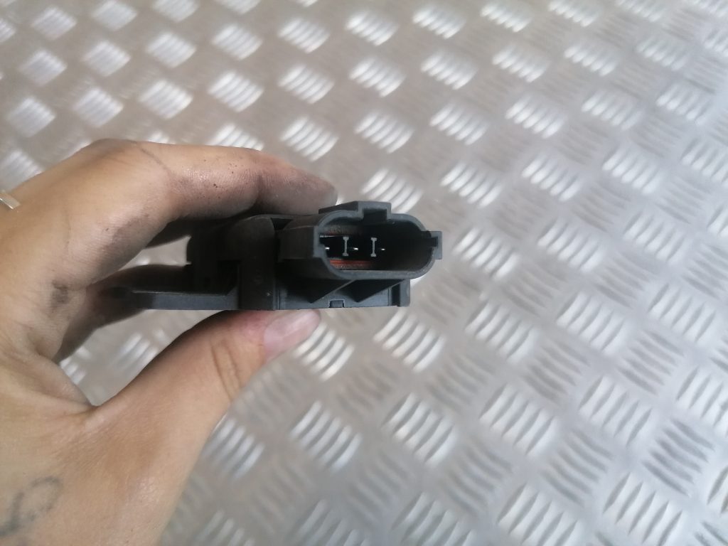 Temperatūras devejs priekš KIA CEED 2007 2 Temperatūras devejs priekš KIA CEED 2007