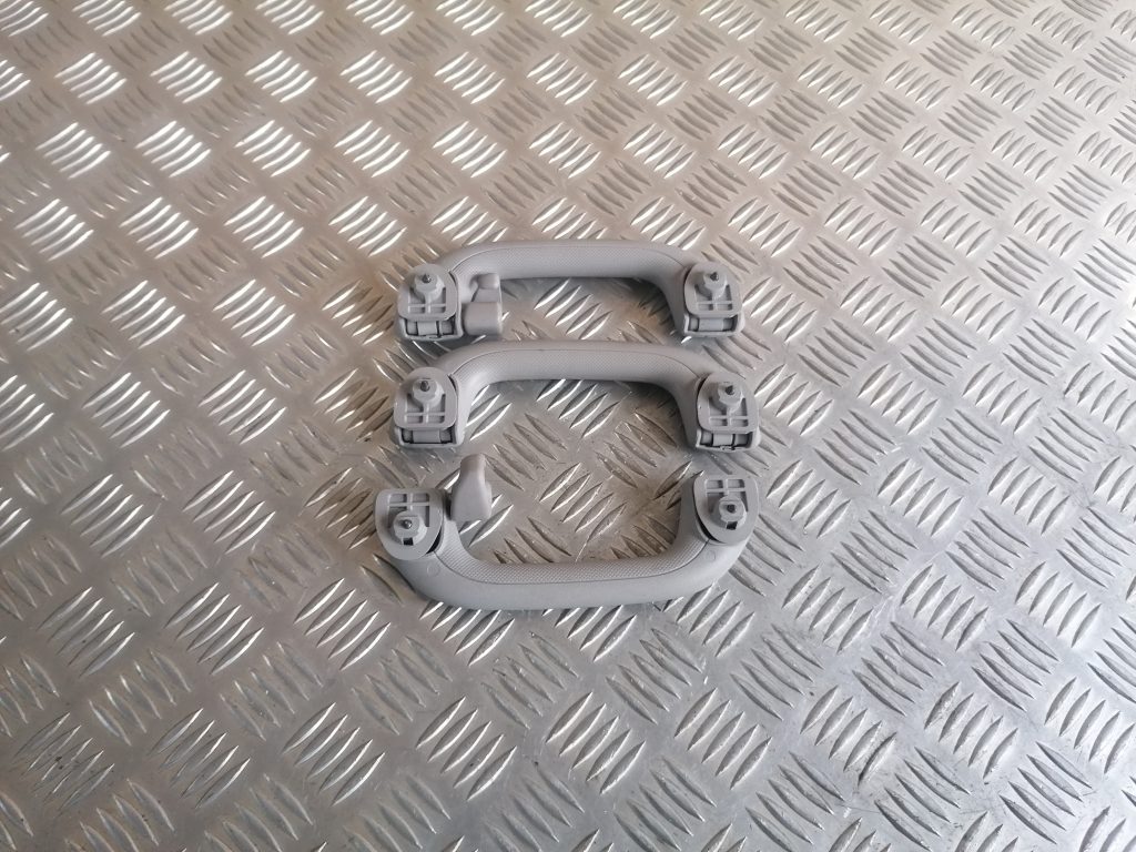 Salona rokturis griestos priekš KIA CEED 2007 1 Salona rokturis griestos priekš KIA CEED 2007