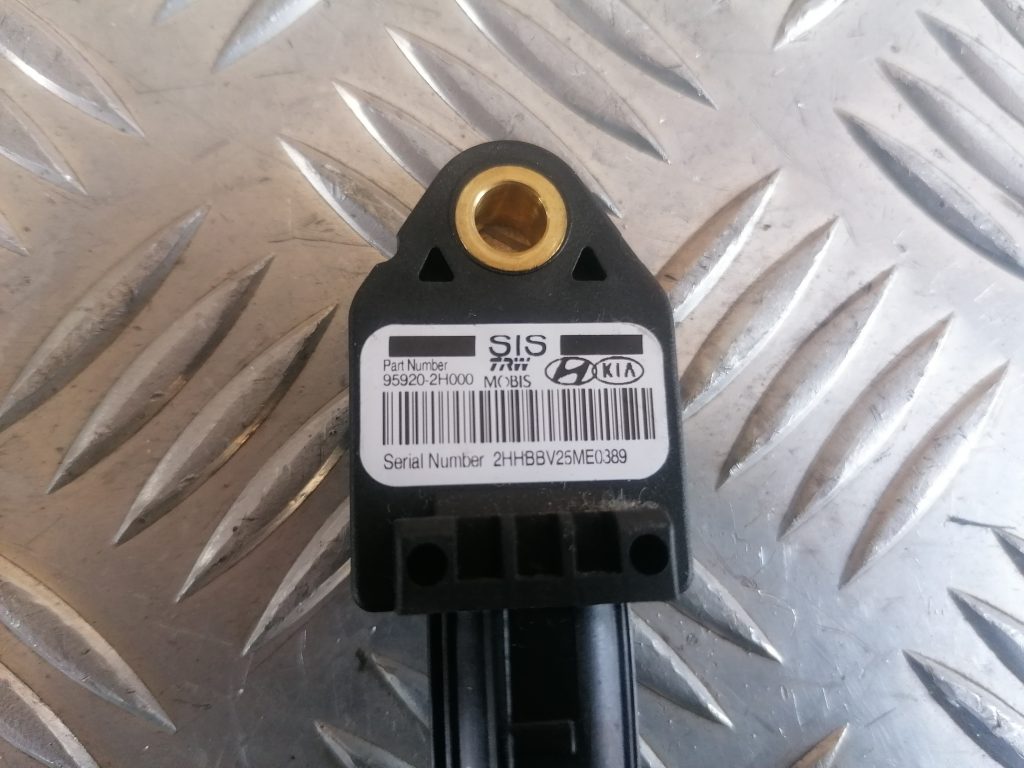 Drošības spilvena trieciensensors priekš KIA CEED 2007 3 Drošības spilvena trieciensensors priekš KIA CEED 2007