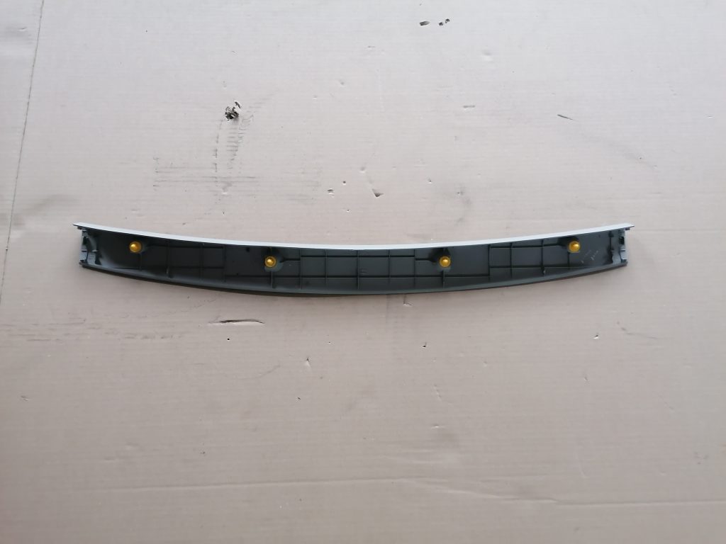 Bagāžnieka vāka apdare priekš KIA CEED 2007 2 Bagāžnieka vāka apdare priekš KIA CEED 2007