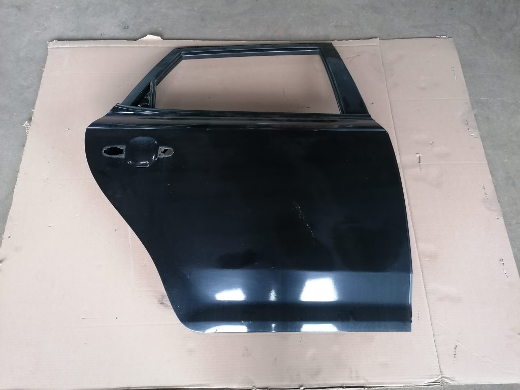 Aizmugurējās kreisās durvis priekš KIA CEED 2007 1 Aizmugurējās kreisās durvis priekš KIA CEED 2007