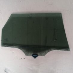 Aizmugurējo kreiso durvju stikls priekš KIA CEED 2007