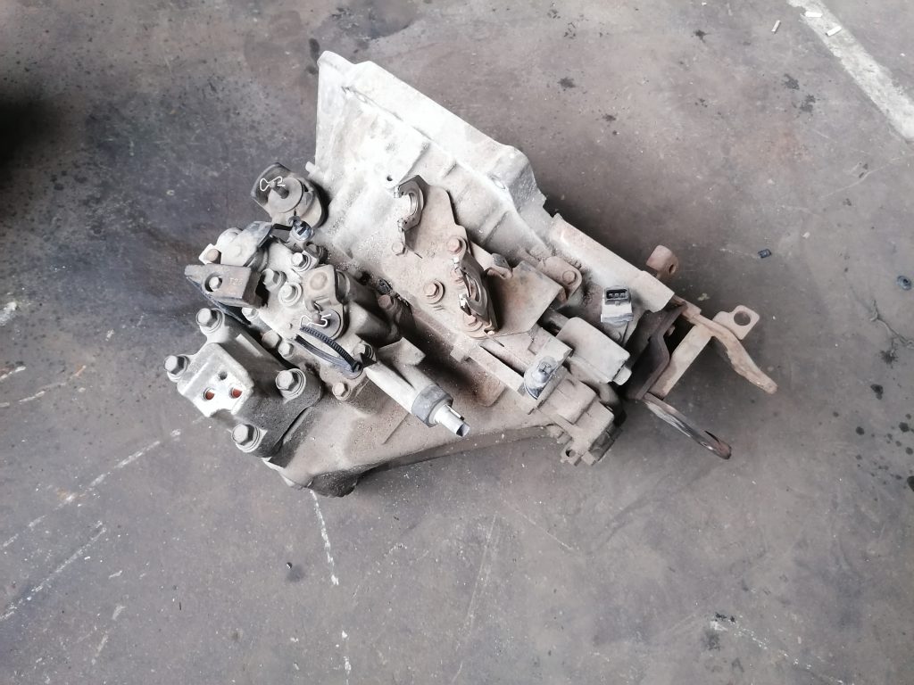 Mehāniska pārnesumkārba priekš KIA CEED 2007 3 Mehāniska pārnesumkārba priekš KIA CEED 2007