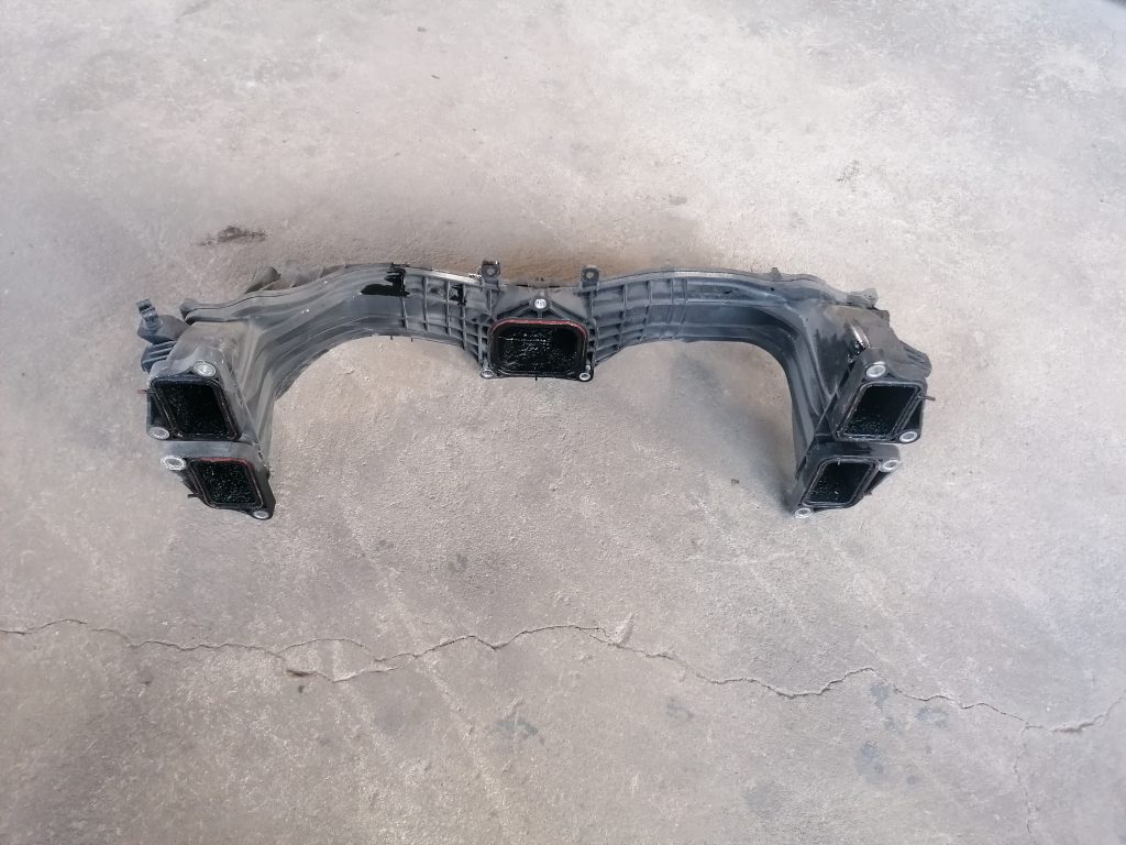 Ieplūdes kolektors priekš SUBARU LEGACY 2009