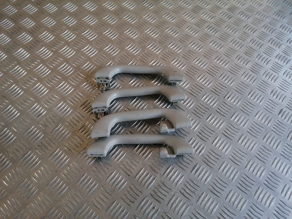 Salona rokturis griestos priekš SUBARU LEGACY 2009 1 Salona rokturis griestos priekš SUBARU LEGACY 2009