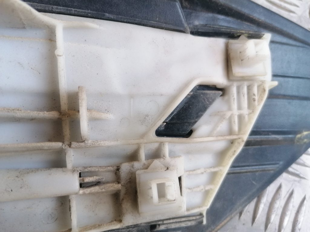 Aizmugurējais kreisais lukturis priekš SUBARU LEGACY 2009 3 Aizmugurējais kreisais lukturis priekš SUBARU LEGACY 2009