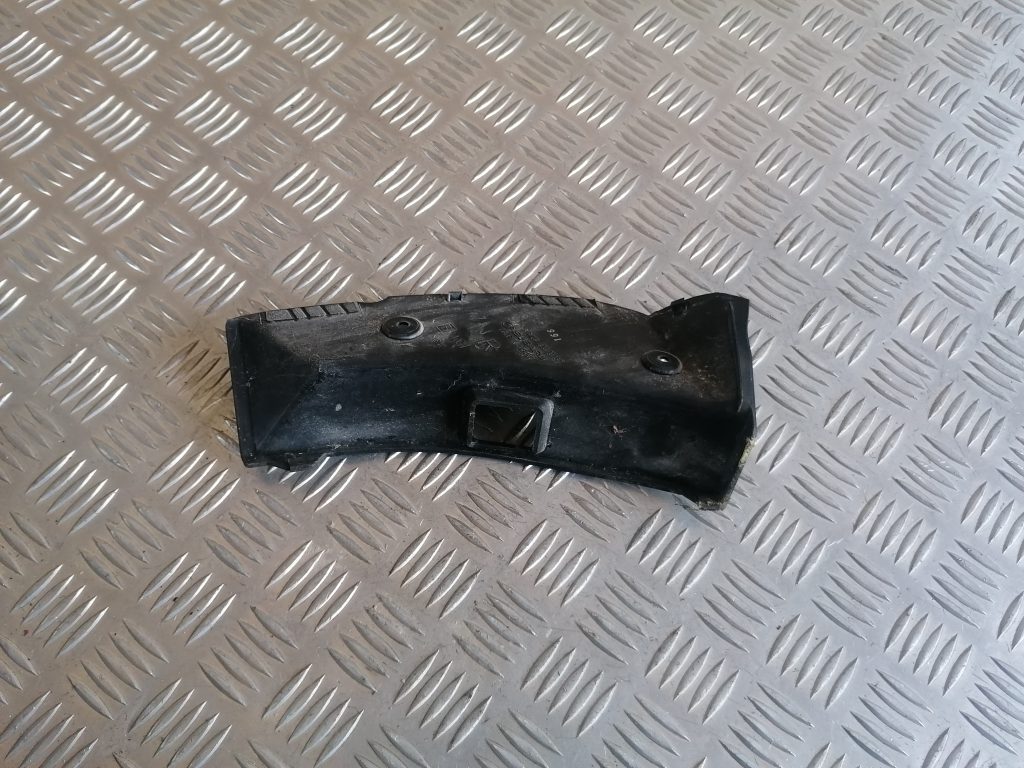 Aizmugures luktura stiprinājums priekš SUBARU LEGACY 2009 2 Aizmugures luktura stiprinājums priekš SUBARU LEGACY 2009